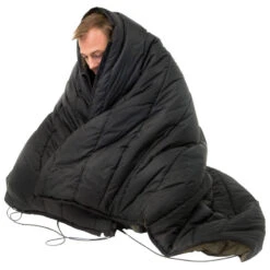 Carinthia HUQ 180 -Robens Camp Store carinthia huq 180 detail 4