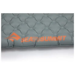Sea To Summit Ether Light XT Insulated Mat - Sleeping Mat 11 Sea To Summit Ether Light XT Insulated Mat - Sleeping Mat -Robens Camp Store sea to summit ether light xt insulated mat sleeping mat detail 4