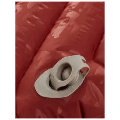 VAUDE Performance Winter 7 - Sleeping Mat 8 VAUDE Performance Winter 7 - Sleeping Mat -Robens Camp Store vaude performance winter 7 sleeping mat detail 3